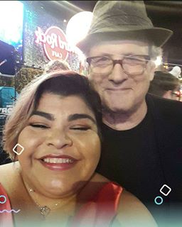 Yes thats me cheesing cause ALBERT BROOKS!! FindingDory FindingDoryEvent LosAngeleshellip
